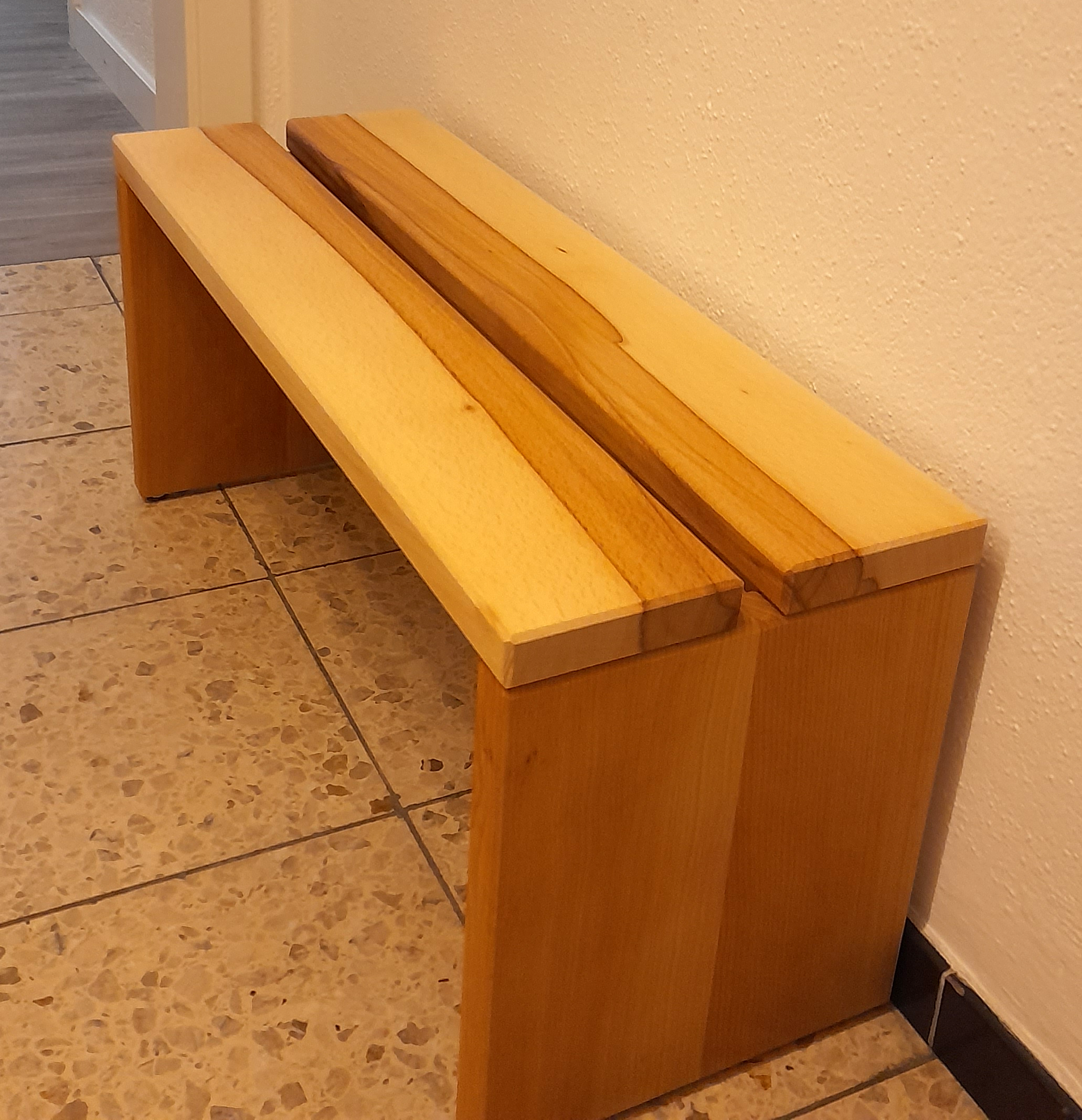 gestalte deinen Schemel Typ "modern"